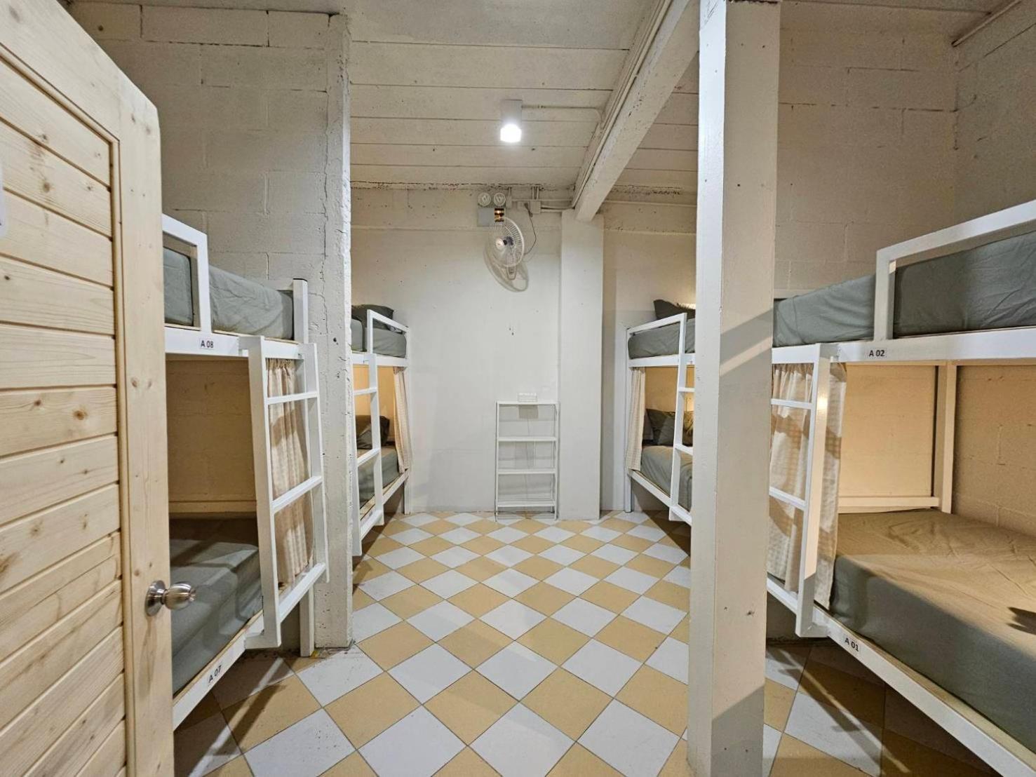 Hao Norn Hostel Thong Sala Bagian luar foto