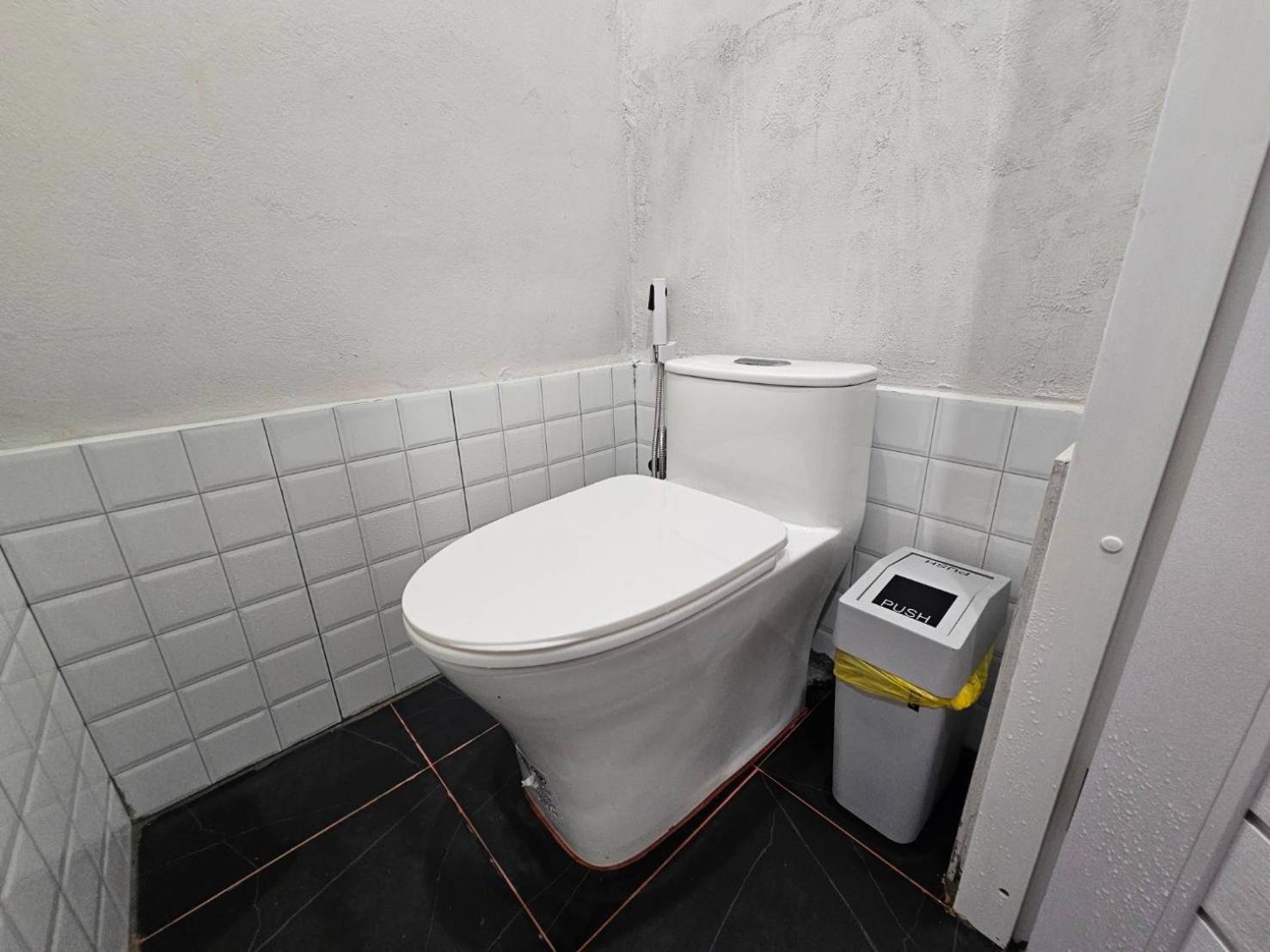 Hao Norn Hostel Thong Sala Bagian luar foto