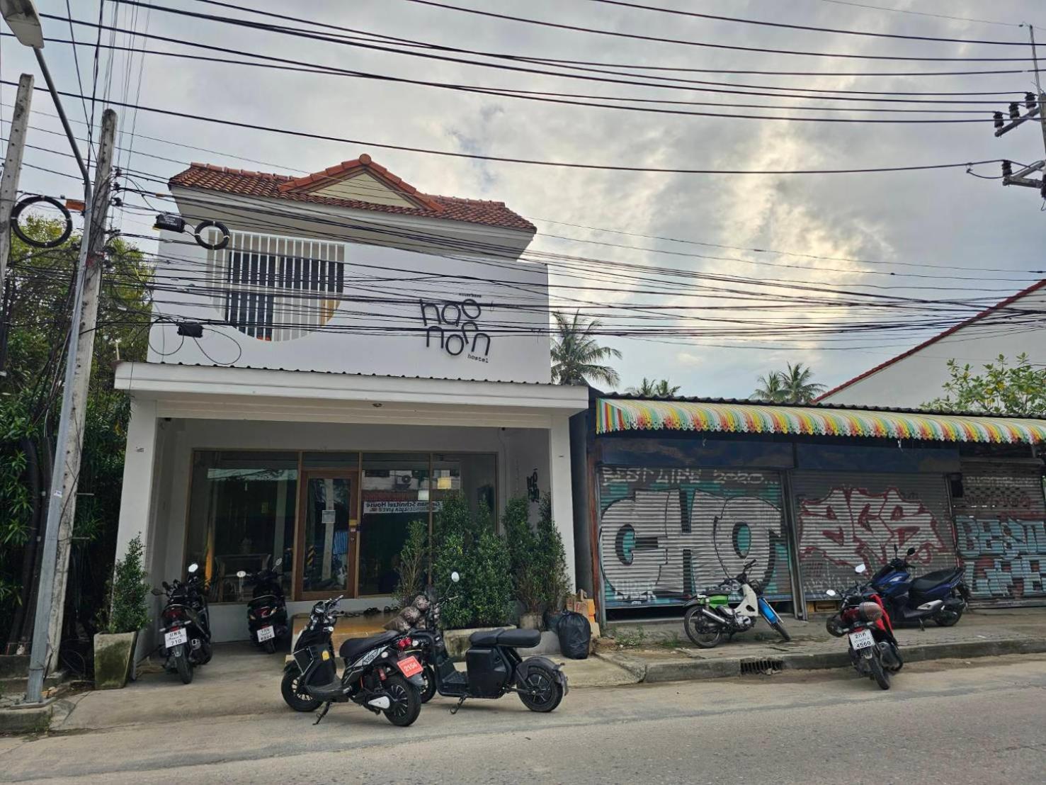 Hao Norn Hostel Thong Sala Bagian luar foto